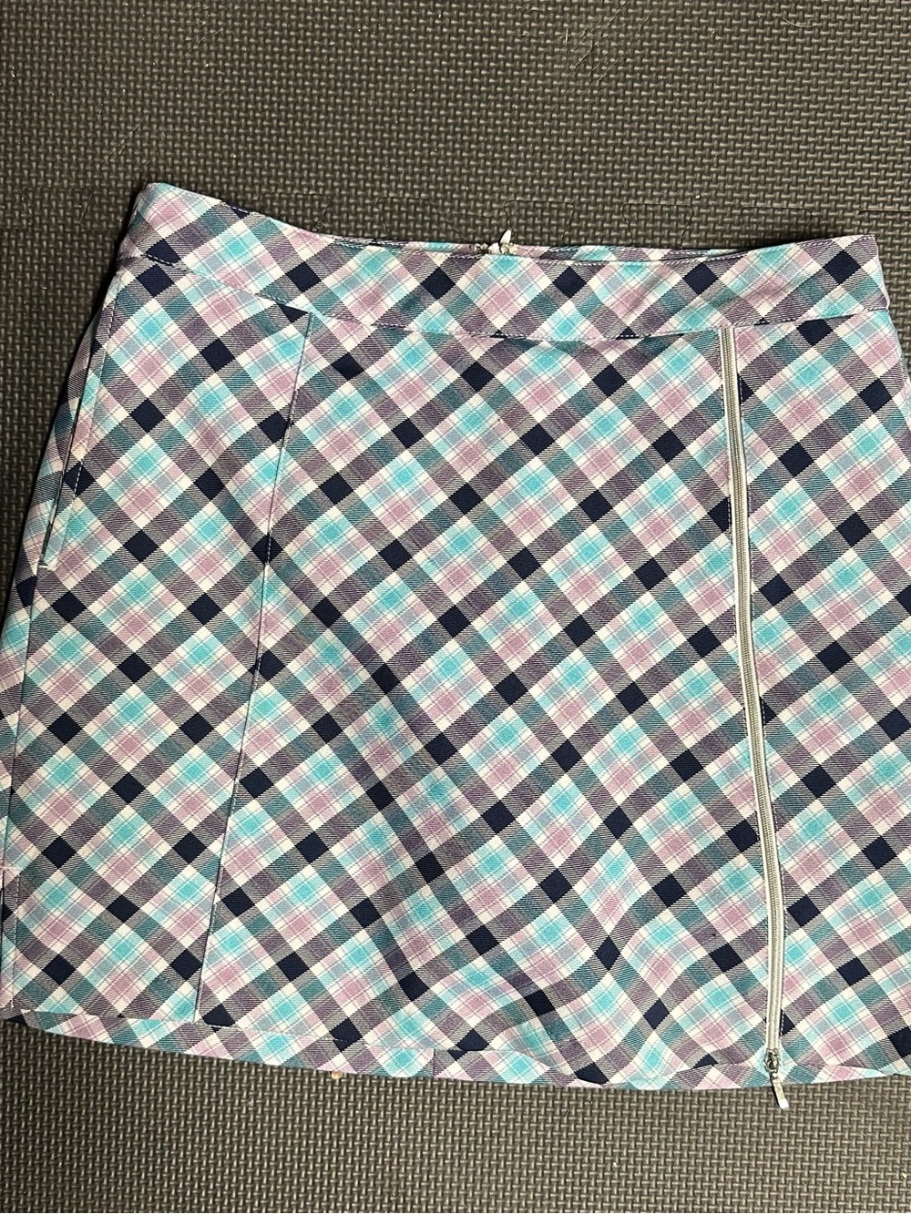Lady Hagen Golf Plaid Skort in Navy, Light Blue & Lavender Size 2